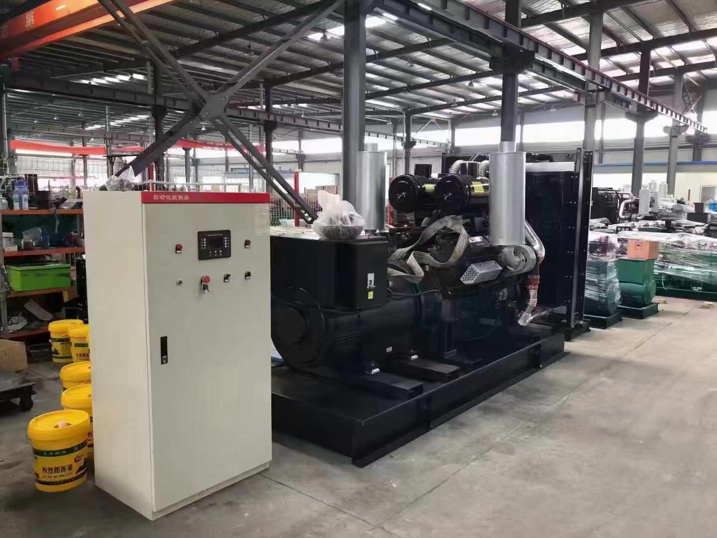 岚县柴油发电机运行时的噪音和振动水平如何？